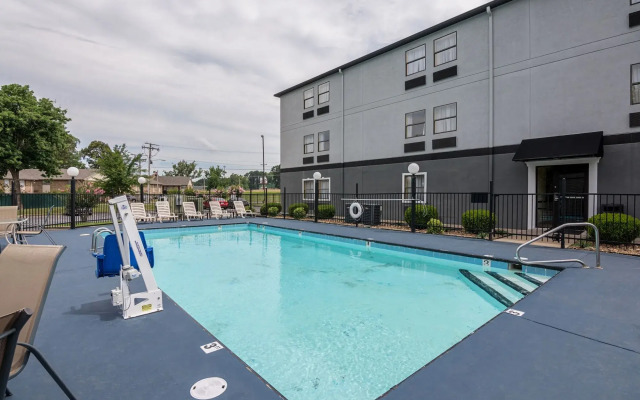 Red Roof Inn & Suites Little Rock