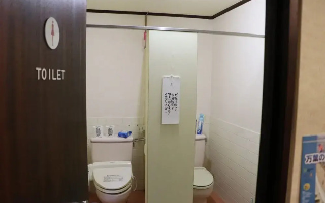 FREEDOM2 - Hostel
