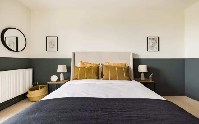 The Limehouse Classic - Endearing 2bdr Flat With Balcony