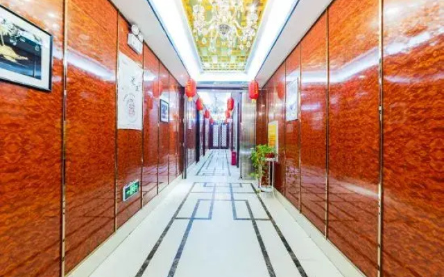 Longshun Hotel