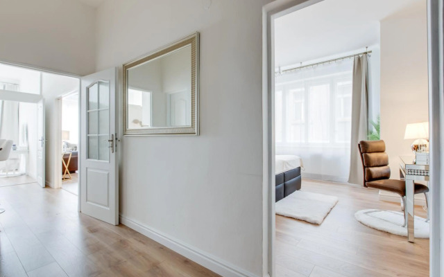 Wenceslas Square Royal Two Bedroom Apartment