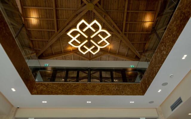 Mirror Hotel