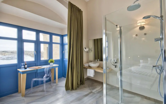 The British Suites