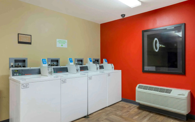 Extended Stay America Select Suites Springfield South