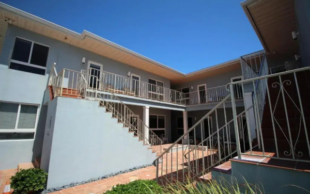 Shore View Hotel