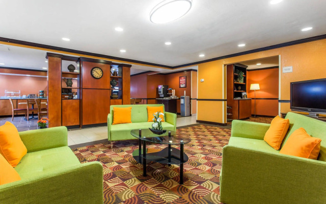 Studios & Suites 4 Less Charlotte
