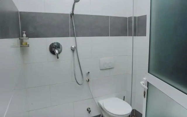 BML Highway Hotel