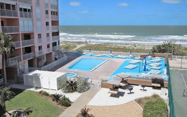 Reef Club 103