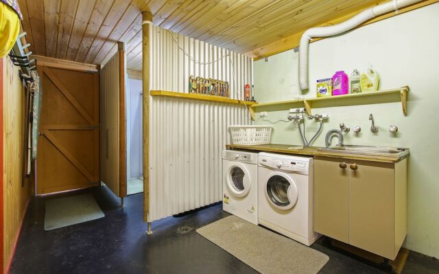 Feathertop Views and Dorm