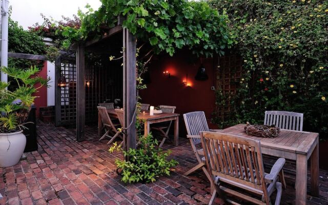 Barry Hall Luxury Apartments