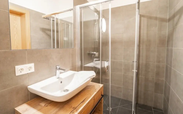 Spacious 4-bedroom Penthouse in Katschberghohe