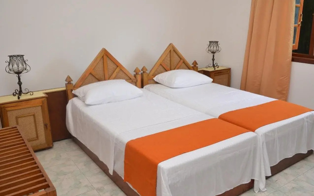 Vista Kandyan Crown