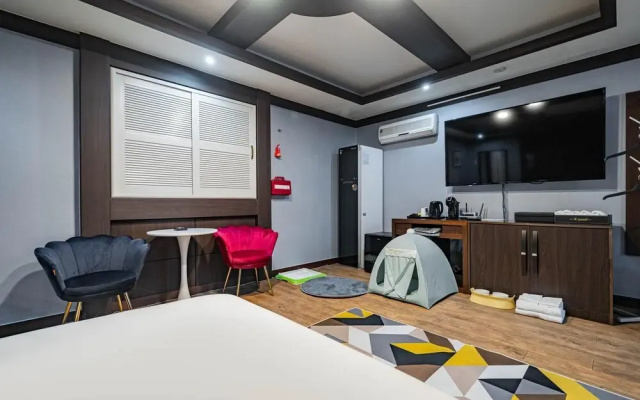 Pyeongtaek K Motel