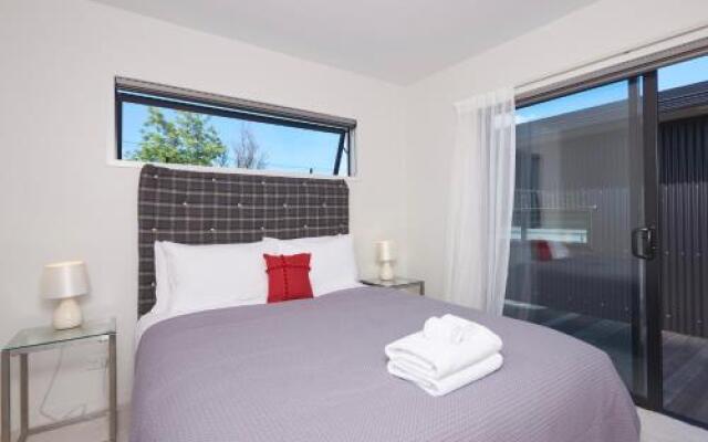 Southern Lakes Spa - Queenstown Apartment R2