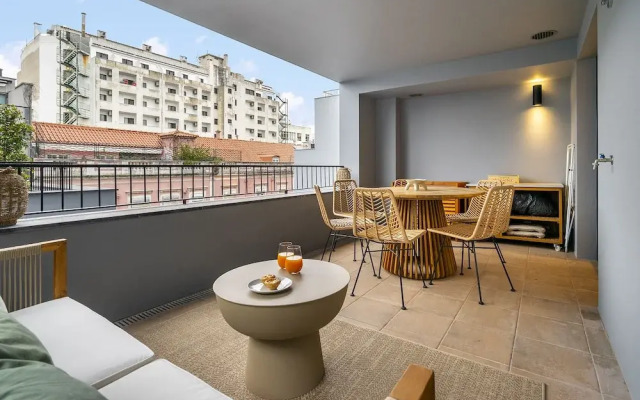 Urban Oasis: Modern Living With Parking & Ac