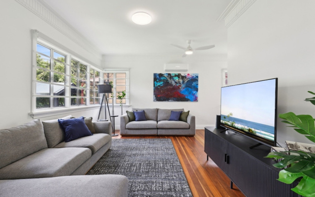 Spacious 3-bed Home in Morningside With Backyard – Guest Rooms – Brisbane