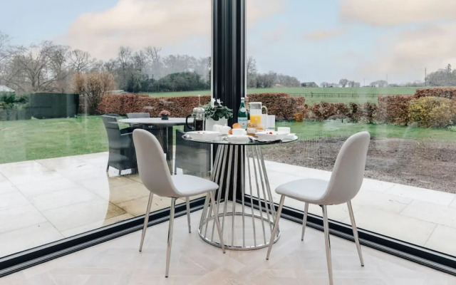 Wisteria House in Buckinghamshire