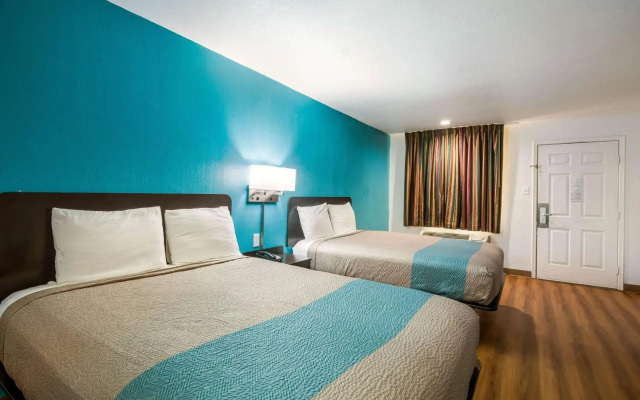 Motel 6 Freeport, TX