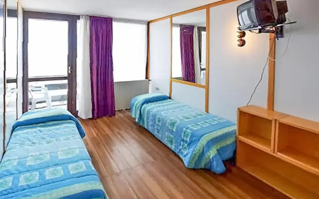 Awesome Apartment in Vason With 1 Bedrooms