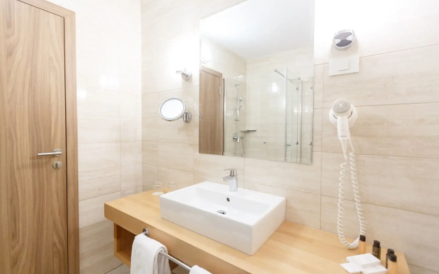 Wellness Hotel Apollo – Lifeclass Hotels & Spa, Portorož