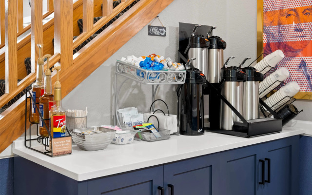 AmericInn by Wyndham Dickinson