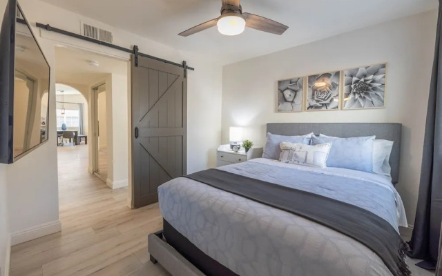 Scottsdale Sahuaro 4 Bedroom Home by RedAwning