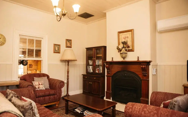 Bell's Cottage Collective