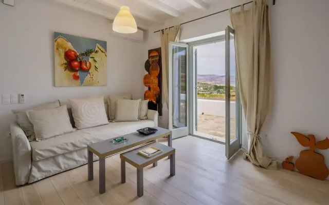 The Gallery Home - Elegant Villa In Antiparos