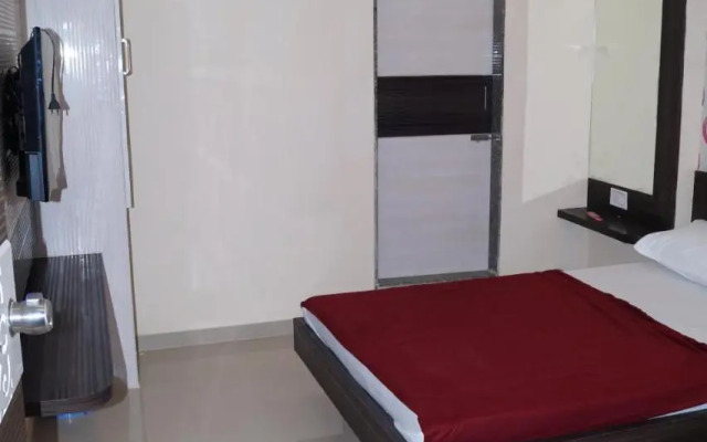 Shri Akshar Hotel
