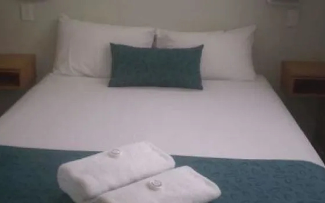 BIG4 Bowen Coral Coast Beachfront Holiday Park – Guest Rooms – Bowen