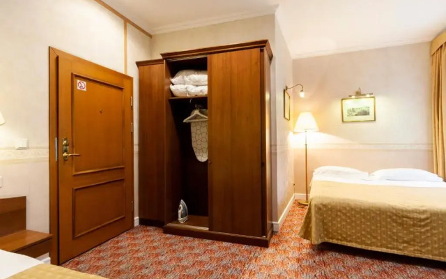 Отель «Ринно»