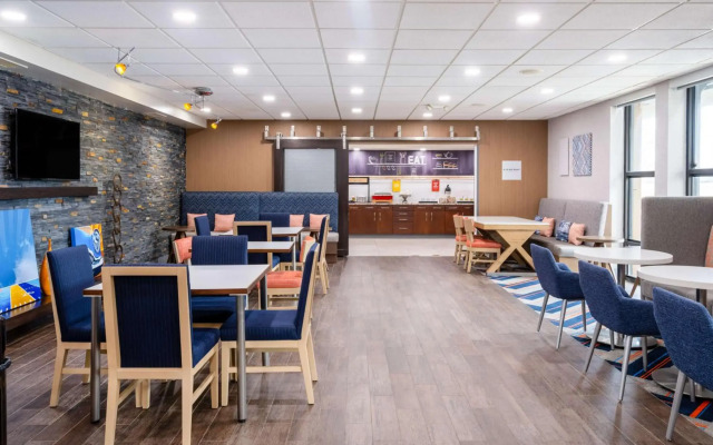 Hampton Inn Auburn