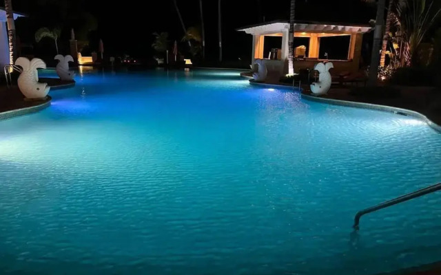 Luxury 1-bed Apartment in Montego Bay