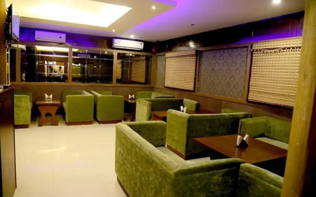 JK Rooms 130 Hotel Paras