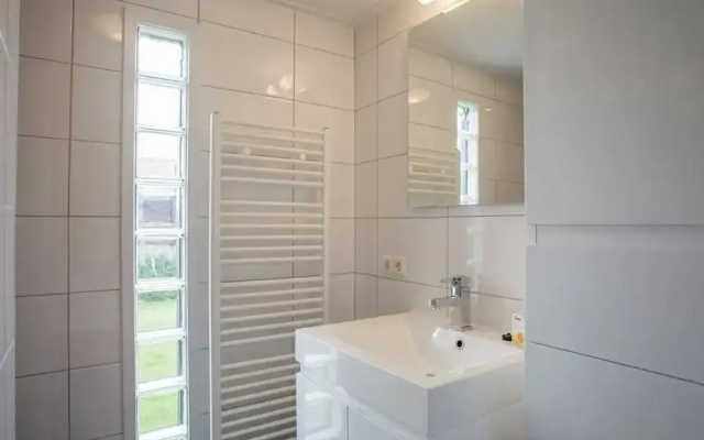 Lovely Holiday Home in Kattendijke Near Centre