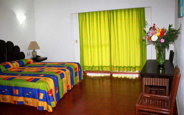 Suites Plaza del Rio - Family Hotel Malecon Centro