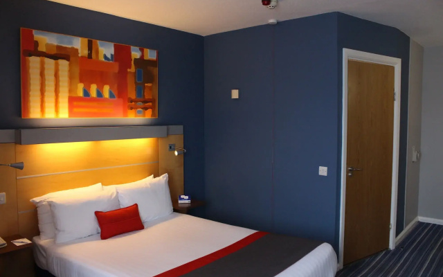 Holiday Inn Express London - Croydon by IHG