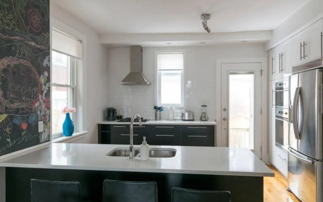 LM Stays - Sims Avenue Guest House