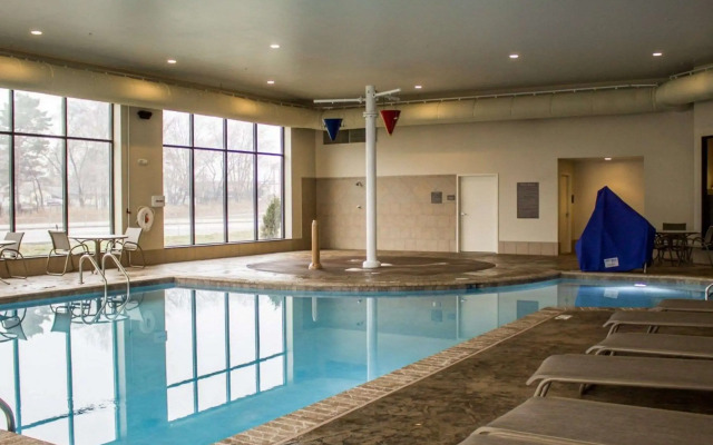 Comfort Inn & Suites