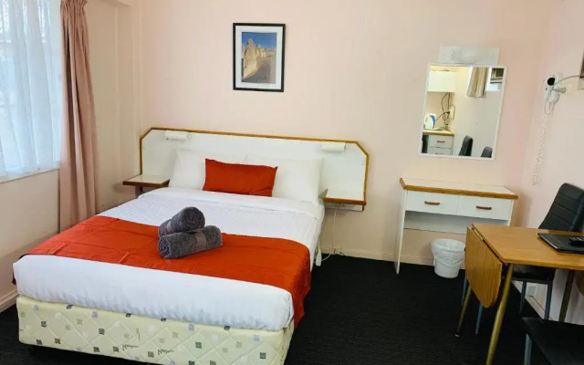 Bradman Motor Inn