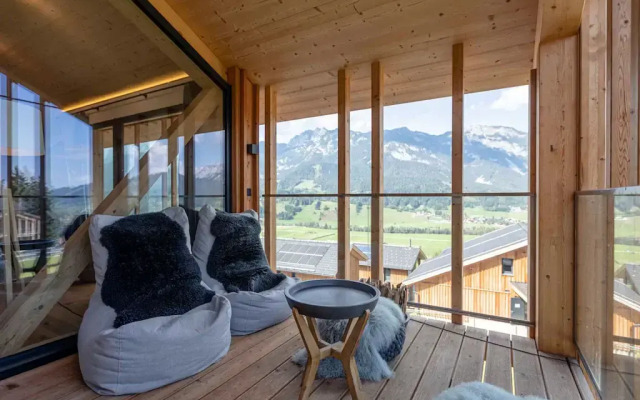 Luxury Chalet With Pool and Sauna Near Ski Lift