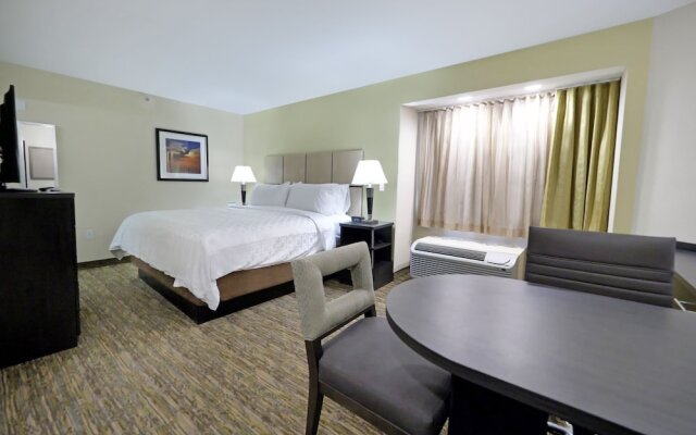 Days Inn and Suites Plano Medical Center Dallas
