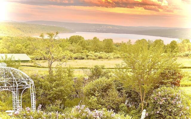 Cayuga Lake Inn Ithaca Hotel Alt
