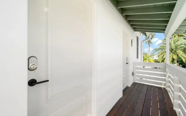 Casa Julieta Luxury Ybor-themed Studio