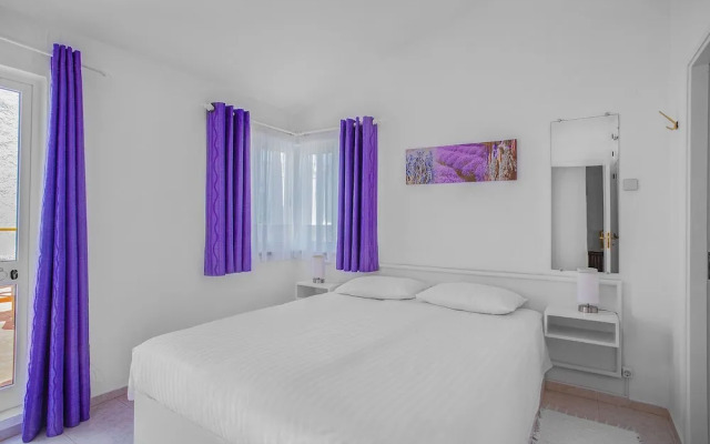 Quinta Paraiso da Mia 2-bedr Apartment in Luz