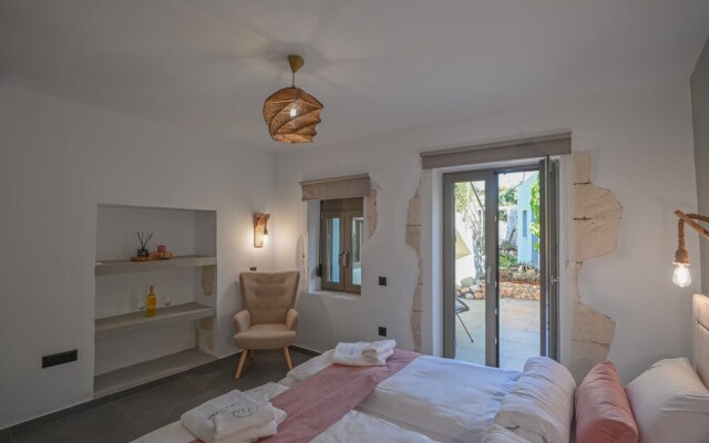 Villa Garifalia with Sauna & Hydromassage