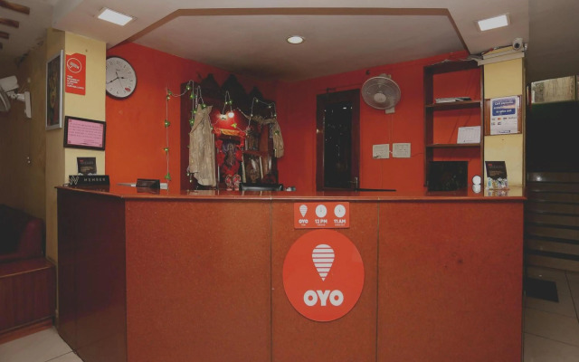 OYO 10685 Hotel Centre Point