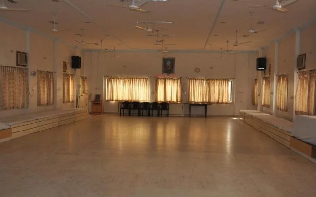 Shree Aditya Hotel