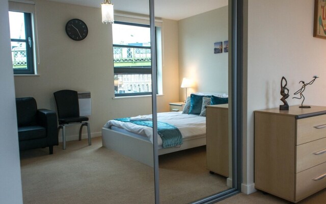 Royal Limehouse Apartment