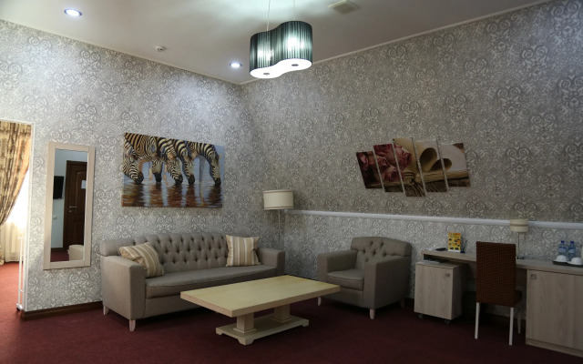 Отель Городок